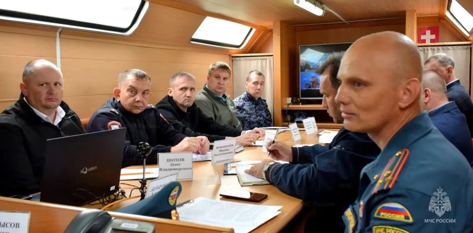 Авария на старом мосту: масштабные учения прошли в Биробиджане Авария на старом мосту: масштабные учения прошли в Биробиджане