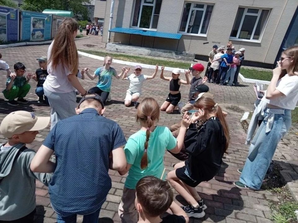 Коммунальные службы продолжают ликвидировать последствия осадков в Биробиджане Коммунальные службы продолжают ликвидировать последствия осадков в Биробиджане