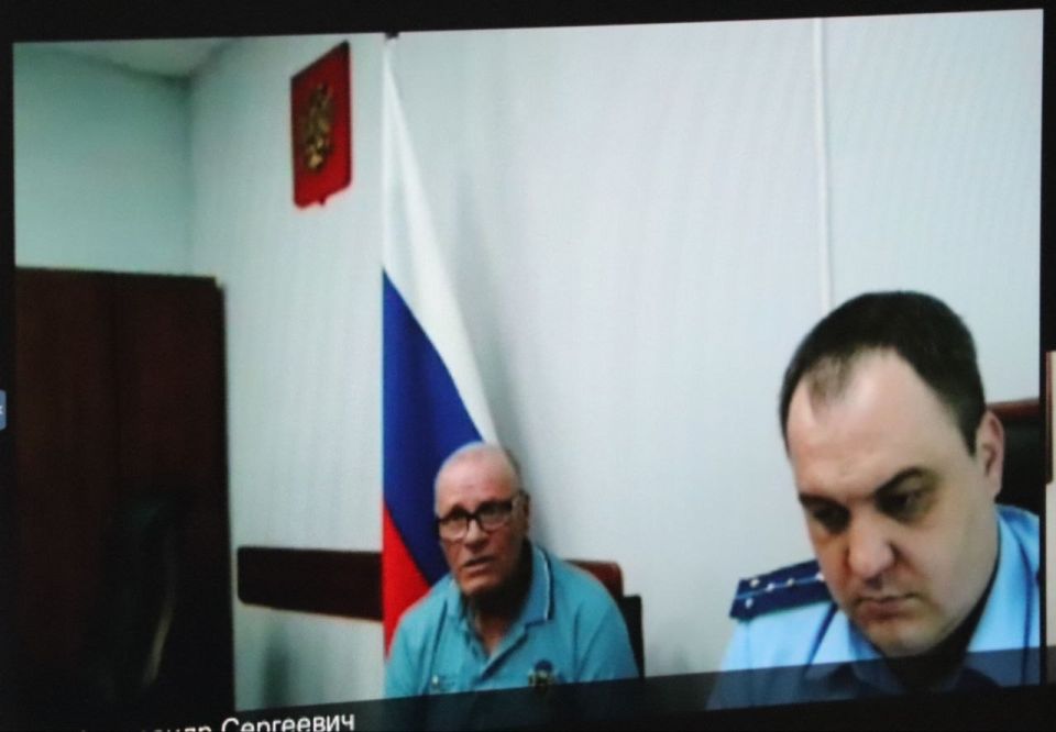 Сегодня, 9 июня 2026 года, прокурор Еврейской автономной области Дмитрий Седых провел тематический прием граждан по вопросам борьбы с преступлениями в сфере информационных технологий Сегодня, 9 июня 2026 года, прокурор Еврейской автономной области Дмитрий Седых провел тематический прием граждан по вопросам борьбы с преступлениями в сфере информационных технологий