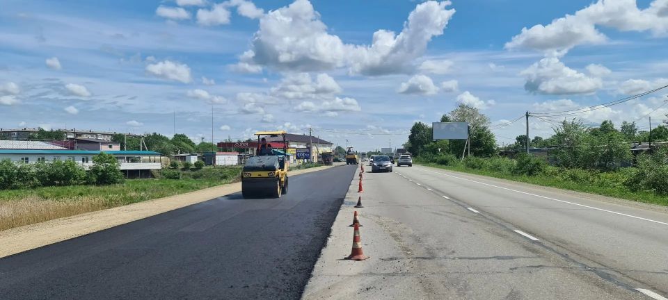 В Биробиджане асфальтируют автодороги в рамках нацпроекта В Биробиджане асфальтируют автодороги в рамках нацпроекта