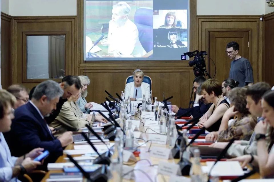 Подкомиссия Госсовета РФ по сохранению исторической памяти рассмотрела вопросы цифровизации культуры Подкомиссия Госсовета РФ по сохранению исторической памяти рассмотрела вопросы цифровизации культуры