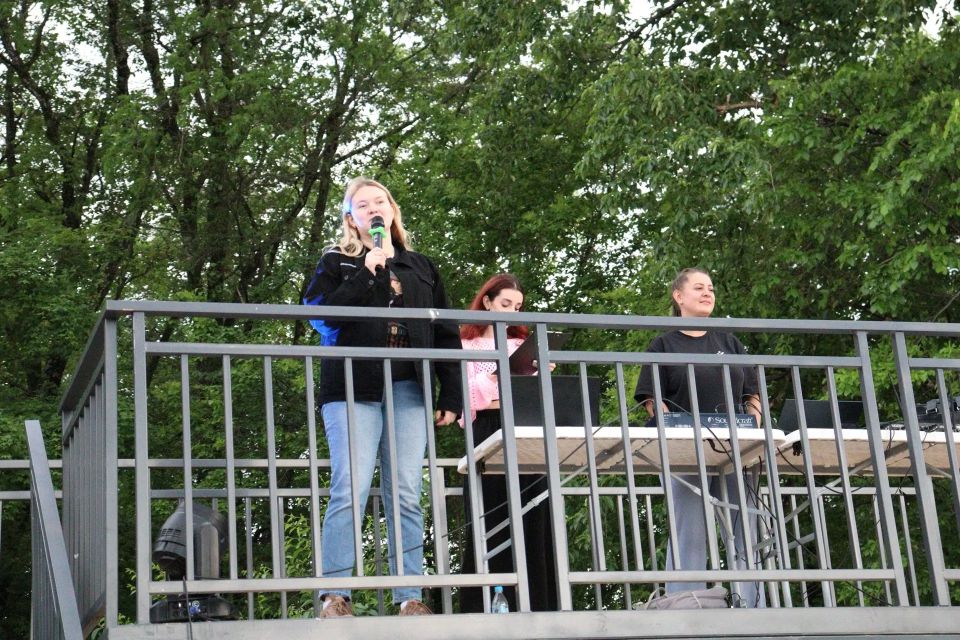 В День России в Биробиджане прошёл фестиваль уличных культур и спорта «Звуки улиц» (16+) В День России в Биробиджане прошёл фестиваль уличных культур и спорта «Звуки улиц» (16+)