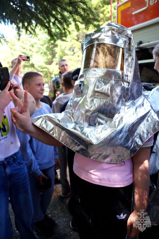 Четыре дня в центре «Мост»: техника, сирены и десятки счастливых детей Четыре дня в центре «Мост»: техника, сирены и десятки счастливых детей