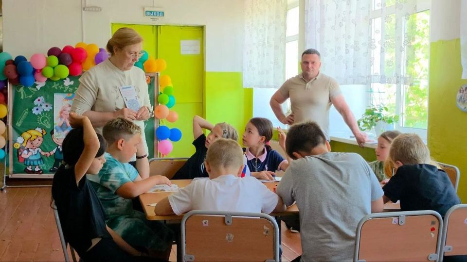 Работа с будущими избирателями продолжается Работа с будущими избирателями продолжается