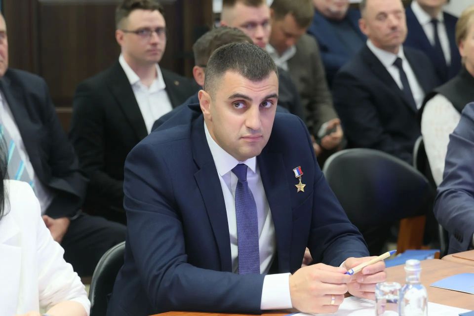 Мария Костюк: В правительстве области прошла защита выпускных работ курсантов региональной кадровой программы «Доблесть Хингана» Мария Костюк: В правительстве области прошла защита выпускных работ курсантов региональной кадровой программы «Доблесть Хингана»
