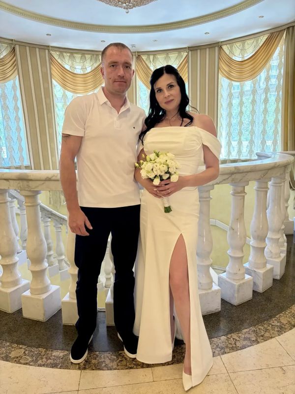 Магия числа 6. Сегодня, 16.06.2026 года в Еврейской автономной области более десяти влюбленных пар решили скрепить свои отношения узами брака От всей души желаем Вам, дорогие молодожены, чтобы Ваша любовь с каждым днем... Магия числа 6. Сегодня, 16.06.2026 года в Еврейской автономной области более десяти влюбленных пар решили скрепить свои отношения узами брака От всей души желаем Вам, дорогие молодожены, чтобы Ваша любовь с каждым днем...