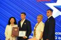 Сотруднику УМВД России по ЕАО вручили награду в рамках региональной программы развития участников и ветеранов СВО «Доблесть Хингана»