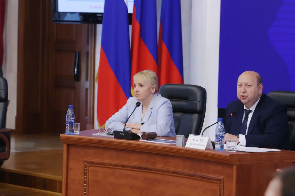 Мария Костюк: Приняла участие в работе заседания Законодательного Собрания ЕАО Мария Костюк: Приняла участие в работе заседания Законодательного Собрания ЕАО