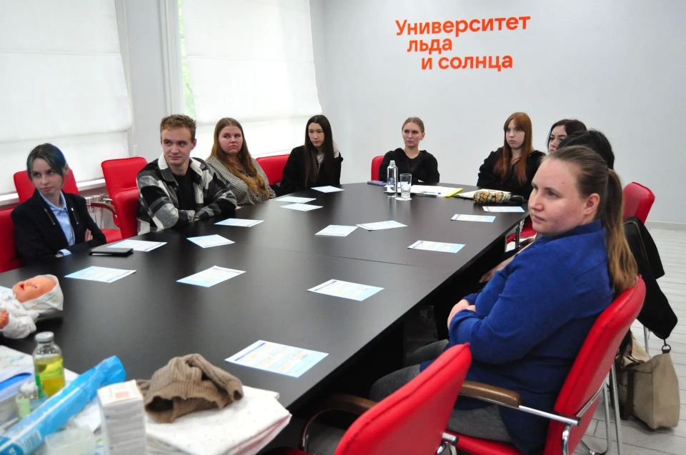 В ЕАО формируют культуру осознанного родительства: проект «Семейный очаг» объединяет медицину и психологию для поддержки молодых семей В ЕАО формируют культуру осознанного родительства: проект «Семейный очаг» объединяет медицину и психологию для поддержки молодых семей