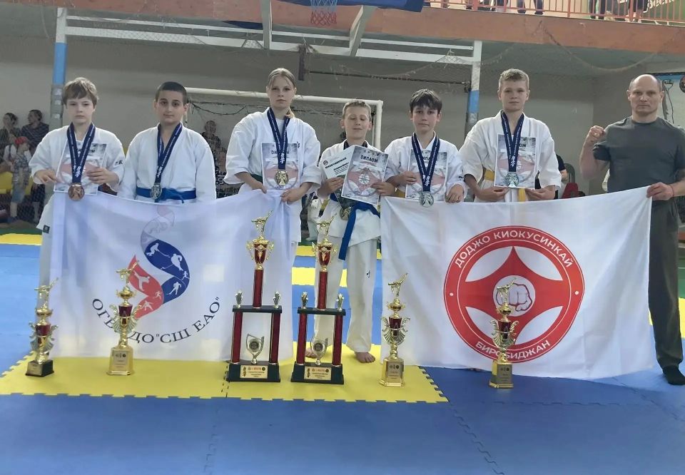 Спортсмены из ЕАО завоевали 16 медалей на чемпионате в Хабаровском районе Спортсмены из ЕАО завоевали 16 медалей на чемпионате в Хабаровском районе