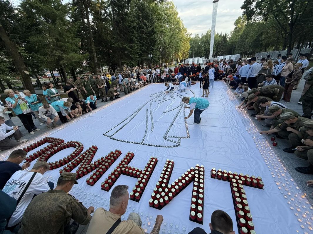 Международная акция "Огненная картина войны" проходит в Биробиджане Международная акция "Огненная картина войны" проходит в Биробиджане