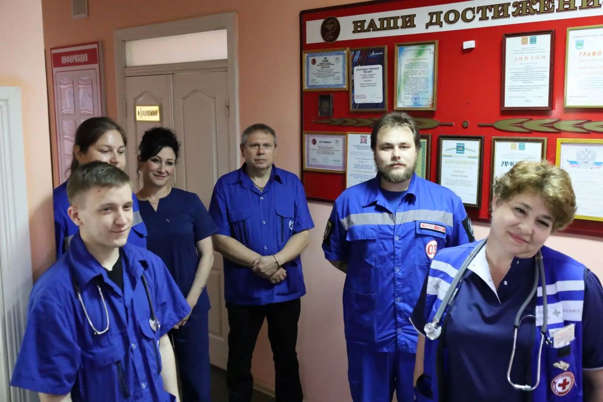 Руководители представительной власти и врач-фронтовик поздравили медиков Биробиджана с профессиональным праздником Руководители представительной власти и врач-фронтовик поздравили медиков Биробиджана с профессиональным праздником