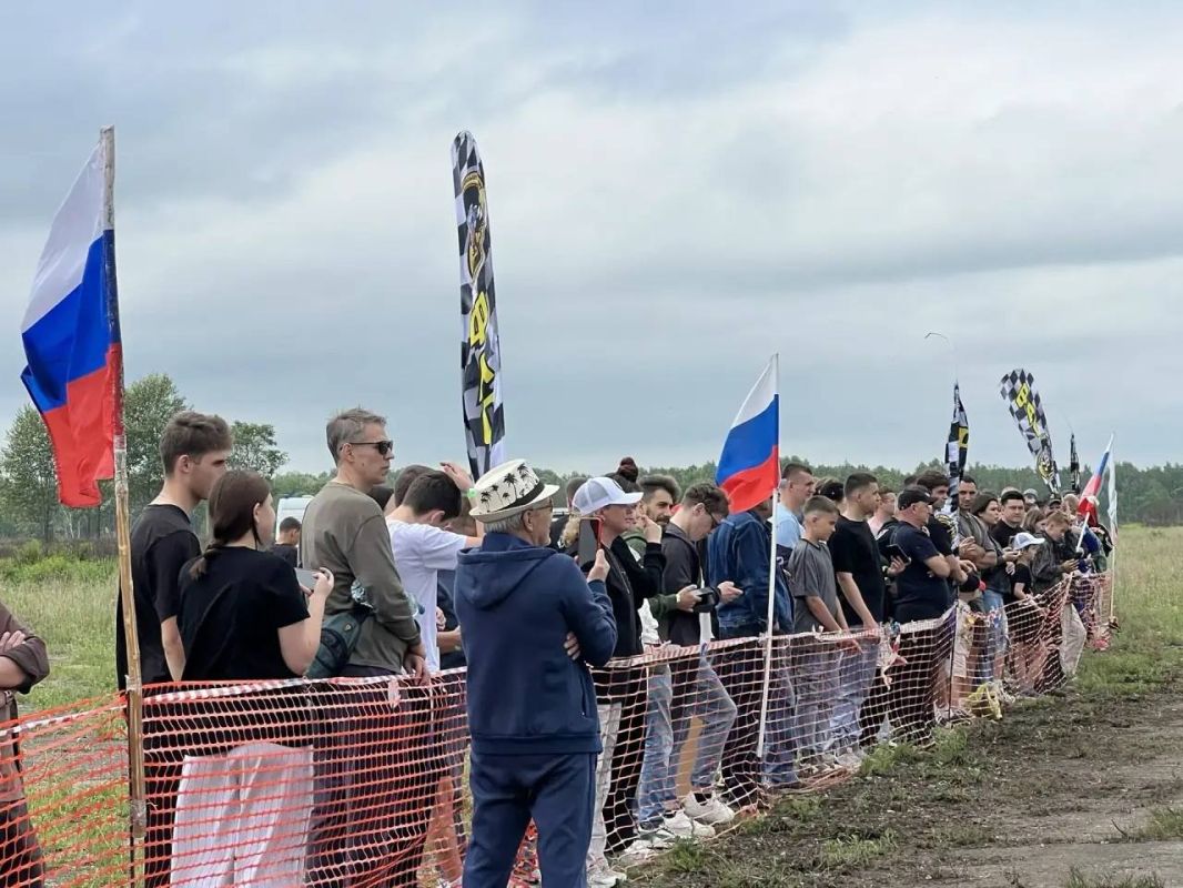 В Еврейской автономной области состоялся второй этап чемпионата по драг-рейсингу! В Еврейской автономной области состоялся второй этап чемпионата по драг-рейсингу!
