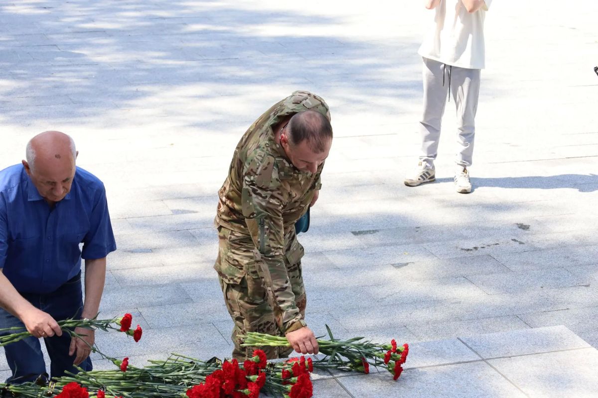 В Биробиджане почтили память павших в День памяти и скорби В Биробиджане почтили память павших в День памяти и скорби