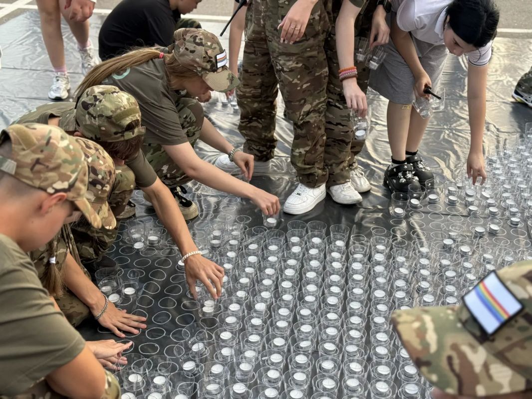 «Помним»: участники военно-инструктивных сборов почтили память героев Великой Отечественной войны «Помним»: участники военно-инструктивных сборов почтили память героев Великой Отечественной войны