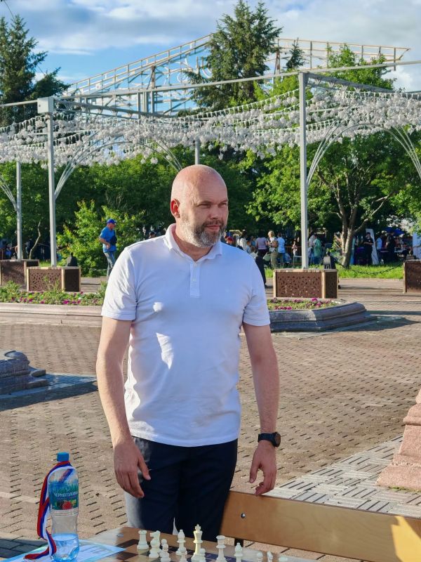 На набережной Биробиджана прошел шахматный турнир в рамках фестиваля «Вечерний Биробиджан» На набережной Биробиджана прошел шахматный турнир в рамках фестиваля «Вечерний Биробиджан»