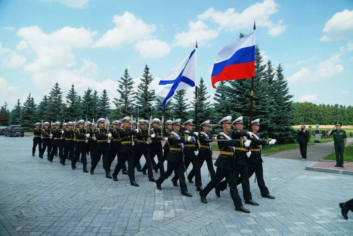 В «Пантеоне защитников Отечества» открыли памятник дважды Герою России генерал-майору Михаилу Гудкову В «Пантеоне защитников Отечества» открыли памятник дважды Герою России генерал-майору Михаилу Гудкову