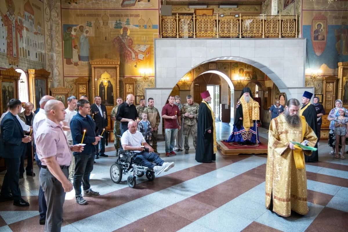 В Биробиджане отметили День ветеранов боевых действий В Биробиджане отметили День ветеранов боевых действий