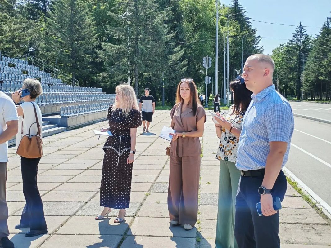 Благоустройство и уборка общественных пространств города взяты под особый контроль Благоустройство и уборка общественных пространств города взяты под особый контроль