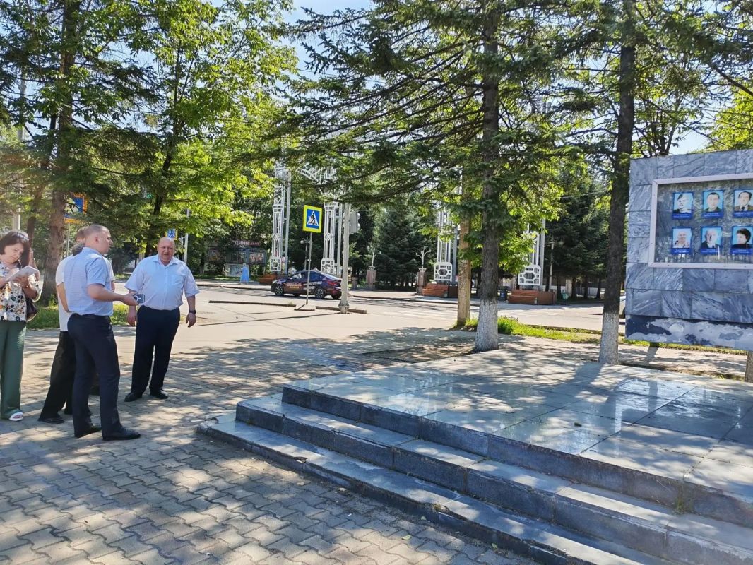 Благоустройство и уборка общественных пространств города взяты под особый контроль Благоустройство и уборка общественных пространств города взяты под особый контроль
