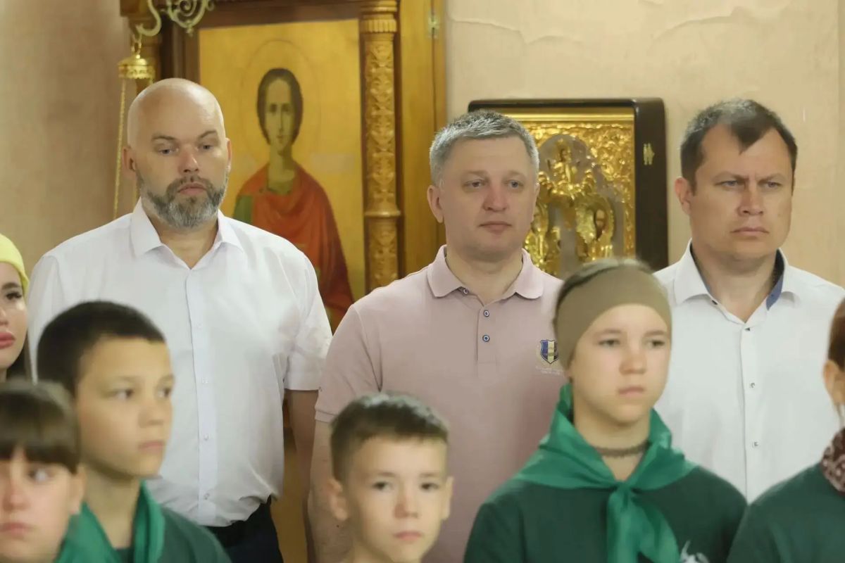 В ЕАО в канун Дня семьи, любви и верности прошло Таинство крещения детей участников СВО В ЕАО в канун Дня семьи, любви и верности прошло Таинство крещения детей участников СВО