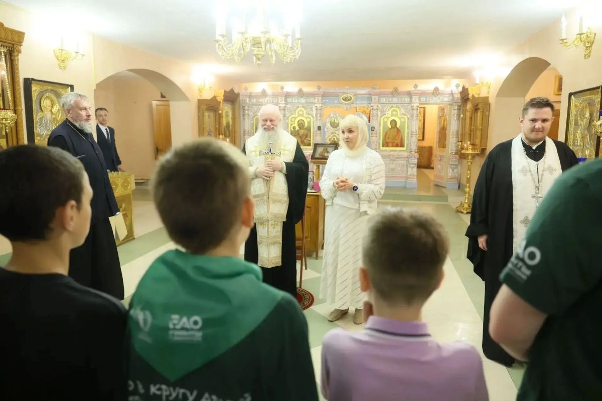 Мария Костюк: В Благовещенском кафедральном соборе епископ Биробиджанский и Кульдурский преосвященнейший Лука совершил Таинство крещения детей из проекта «Лето в кругу друзей», который реализует наш региональный штаб... Мария Костюк: В Благовещенском кафедральном соборе епископ Биробиджанский и Кульдурский преосвященнейший Лука совершил Таинство крещения детей из проекта «Лето в кругу друзей», который реализует наш региональный штаб...