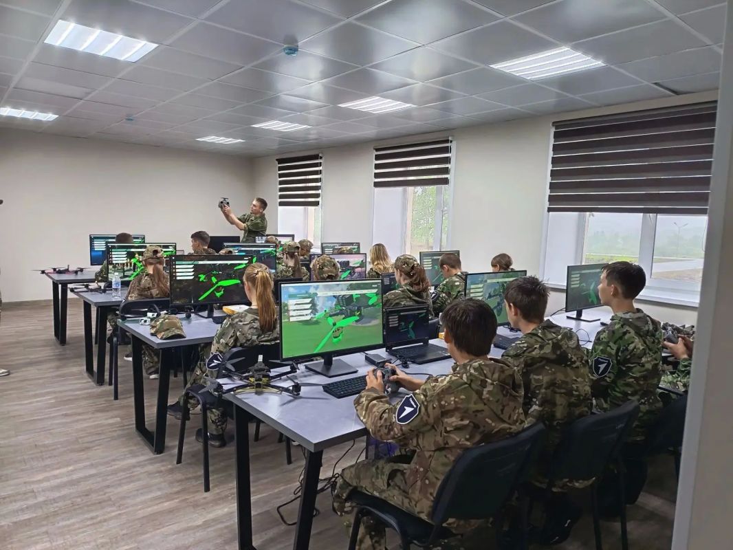 На полигоне «Кирга» стартовала вторая смена военно-инструктивных сборов «Движения Первых» На полигоне «Кирга» стартовала вторая смена военно-инструктивных сборов «Движения Первых»