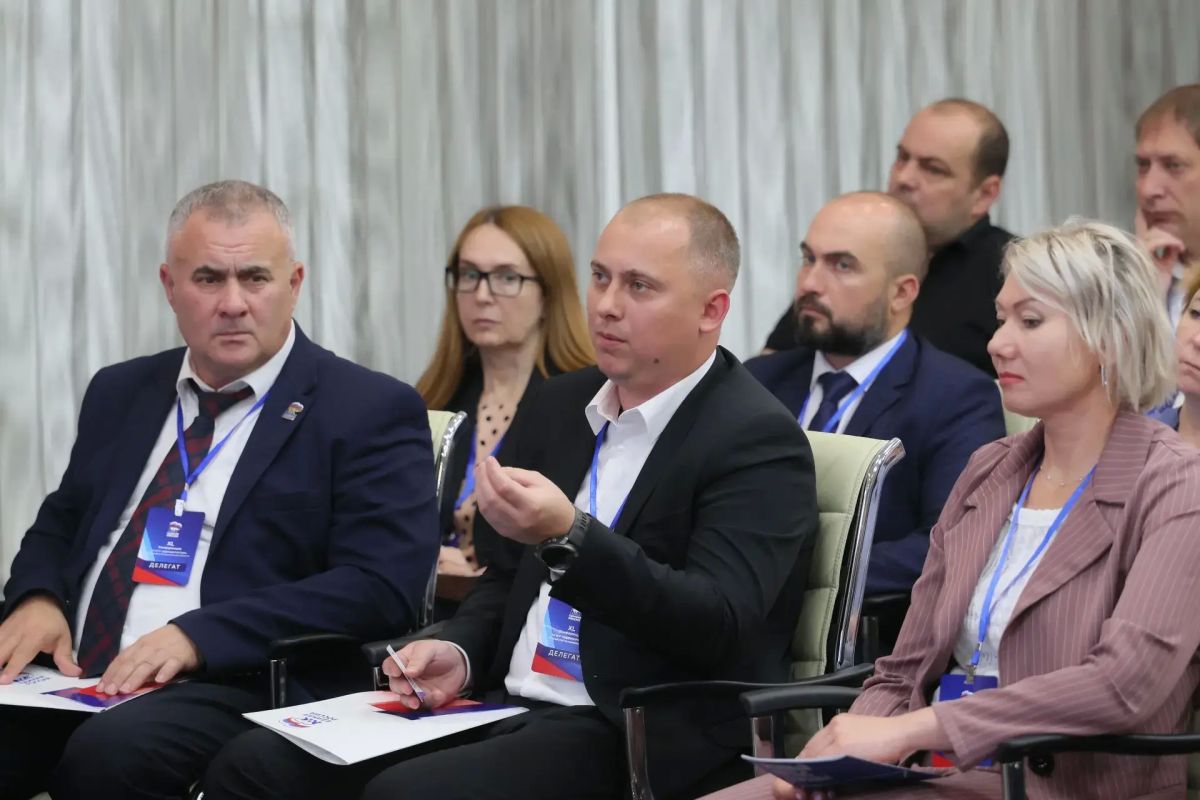 Депутаты городской Думы Биробиджана приняли участие в конференции регионального отделения партии «Единая Россия» Депутаты городской Думы Биробиджана приняли участие в конференции регионального отделения партии «Единая Россия»