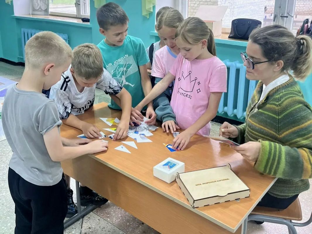 Вчера в 14-й школе Биробиджана было шумно Вчера в 14-й школе Биробиджана было шумно