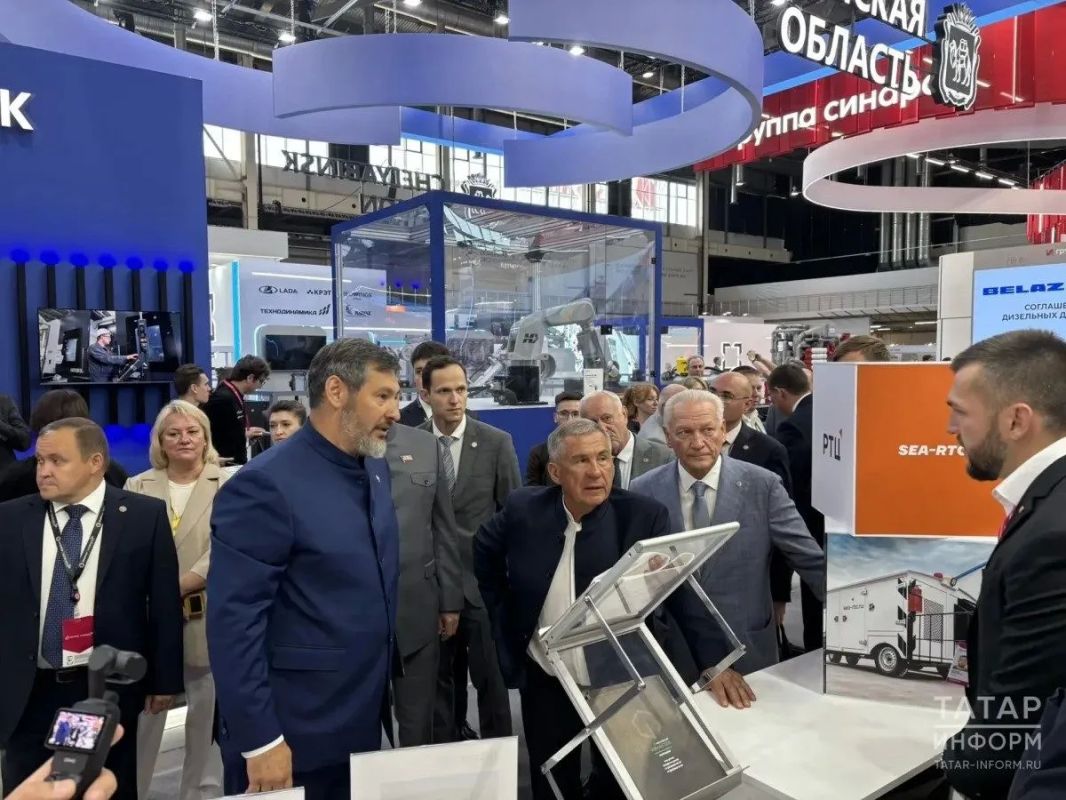ЕАО и АКИТ России подписали соглашение о сотрудничестве на ИННОПРОМ 2026 ЕАО и АКИТ России подписали соглашение о сотрудничестве на ИННОПРОМ 2026