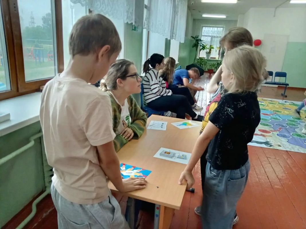 В 16-й школе Биробиджана прошли увлекательные игры для юных избирателей В 16-й школе Биробиджана прошли увлекательные игры для юных избирателей