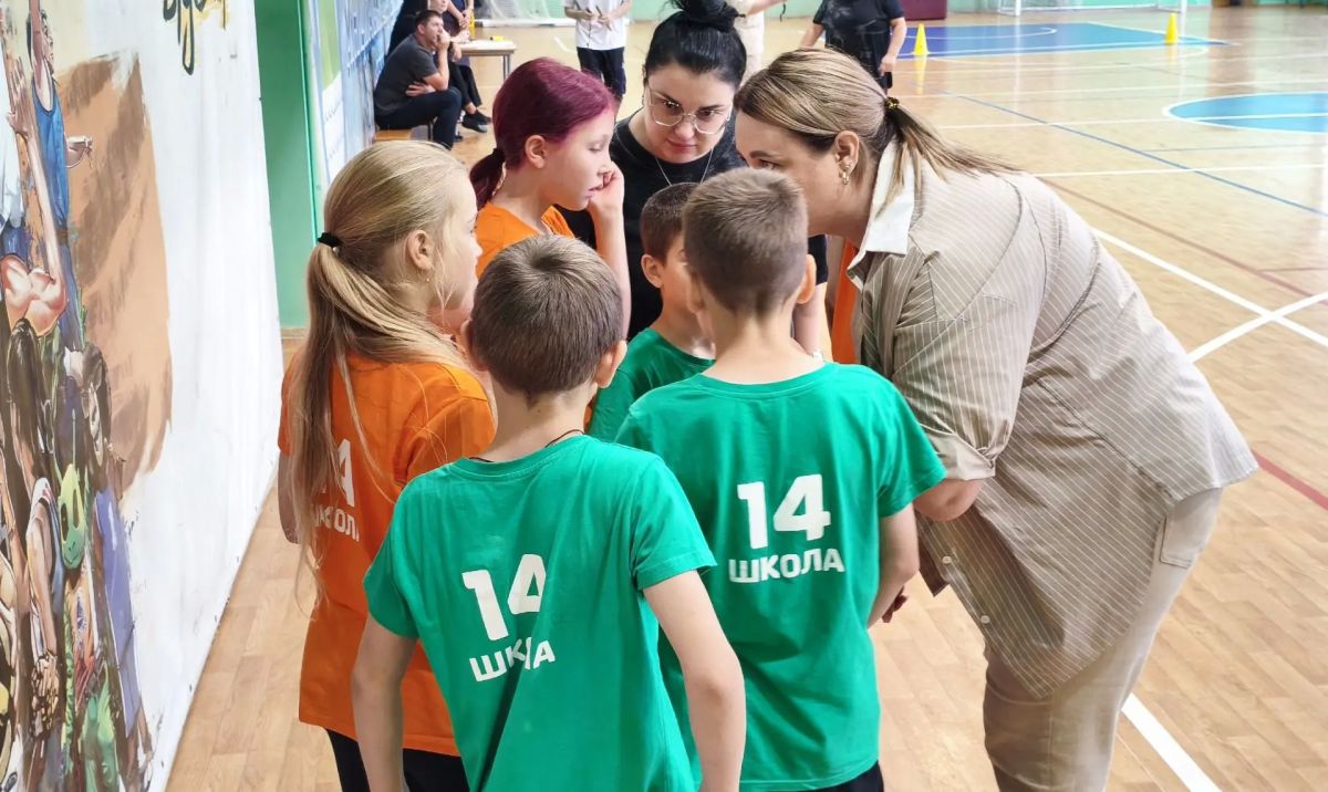 В Биробиджане прошли соревнования среди детей-участников летних оздоровительных площадок В Биробиджане прошли соревнования среди детей-участников летних оздоровительных площадок
