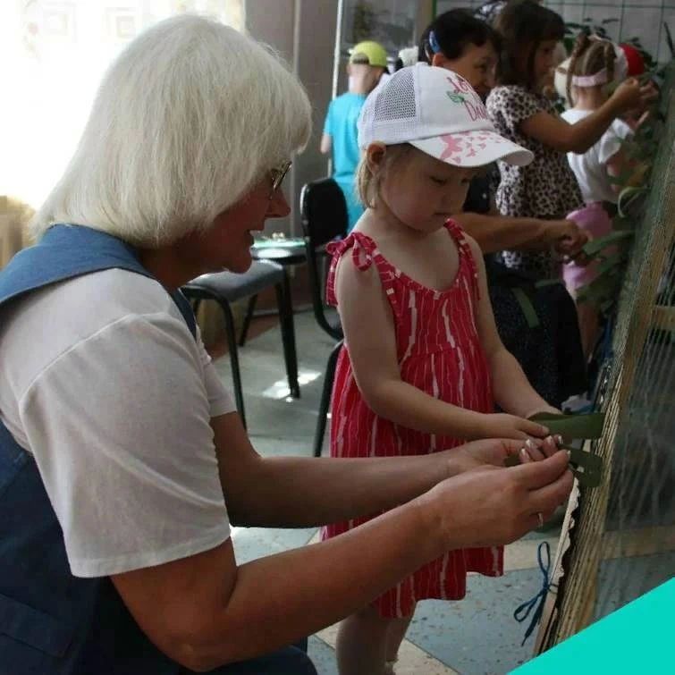 Специалисты филиала КЦСО в Октябрьском районе организовали акцию «Своих не бросаем!» Специалисты филиала КЦСО в Октябрьском районе организовали акцию «Своих не бросаем!»