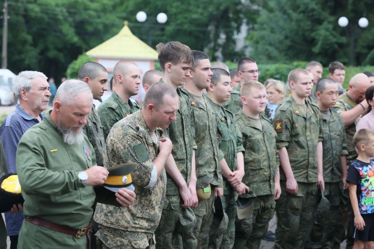 Мария Костюк: В День семьи, любви и верности вместе с жителями области и епископом Биробиджанским и Кульдурским Лукой открыли обновленный памятник святым Петру и Февронии Муромским — покровителям семьи, любви и верности Мария Костюк: В День семьи, любви и верности вместе с жителями области и епископом Биробиджанским и Кульдурским Лукой открыли обновленный памятник святым Петру и Февронии Муромским — покровителям семьи, любви и верности