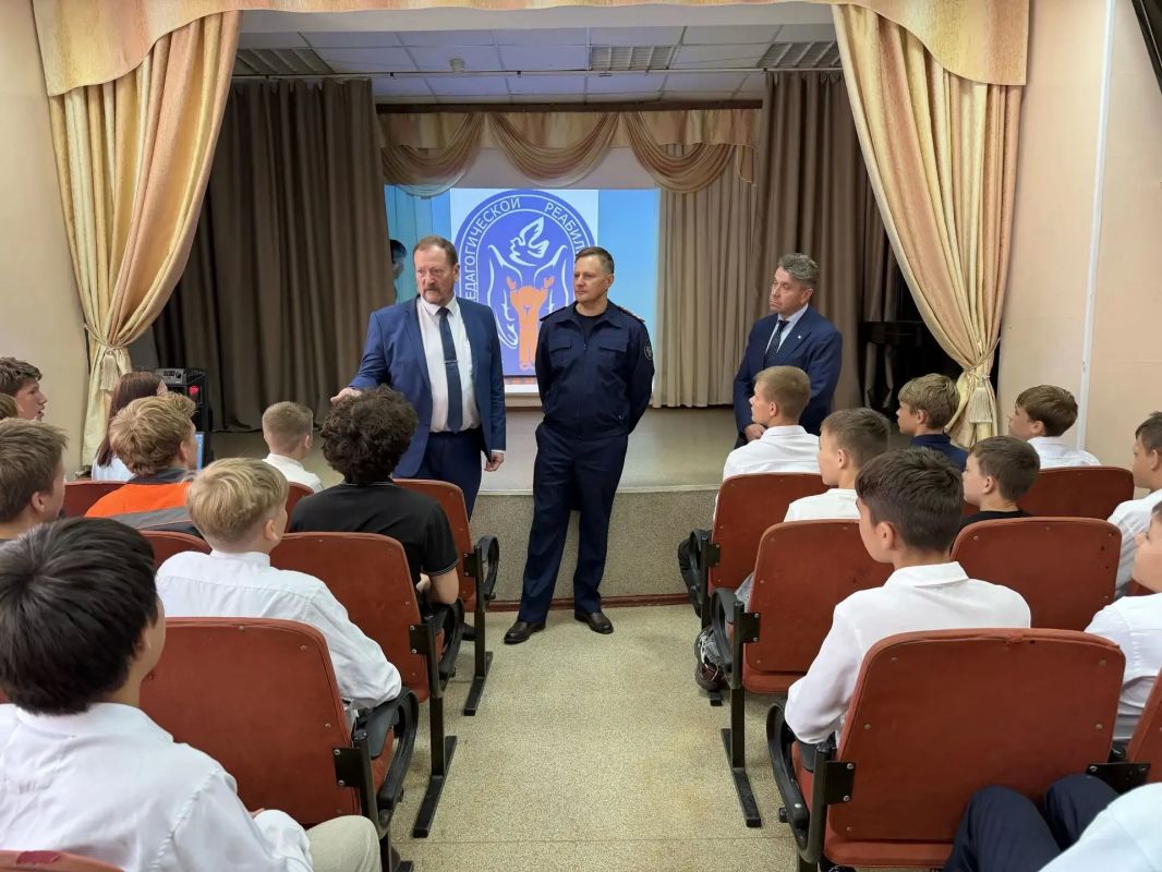 Сотрудники следственного управления СК России по Хабаровскому краю и ЕАО продолжают участие во Всероссийской неделе правовой помощи детям Сотрудники следственного управления СК России по Хабаровскому краю и ЕАО продолжают участие во Всероссийской неделе правовой помощи детям