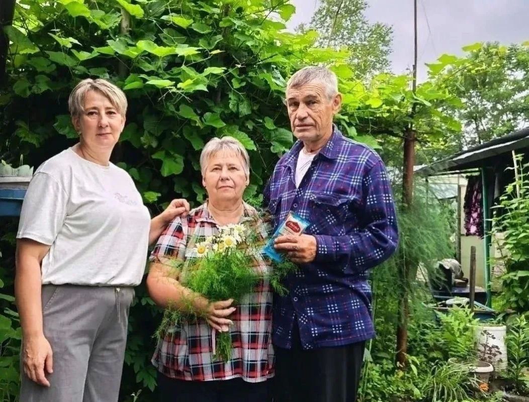 День семьи, любви и верности отметили во всех филиалах Комплексного центра социального обслуживания ЕАО День семьи, любви и верности отметили во всех филиалах Комплексного центра социального обслуживания ЕАО