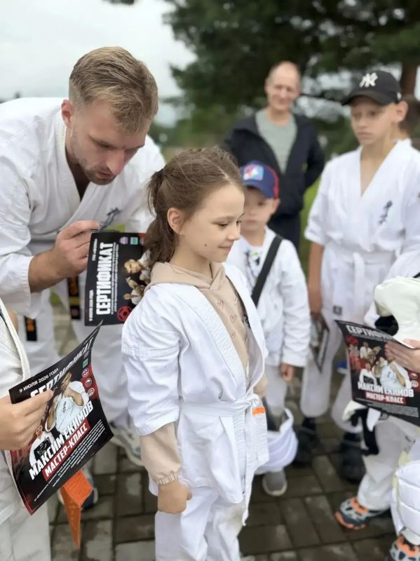 В ЕАО прошли учебно-тренировочные сборы по киокусинкай «Действуй в духе OSU!» В ЕАО прошли учебно-тренировочные сборы по киокусинкай «Действуй в духе OSU!»