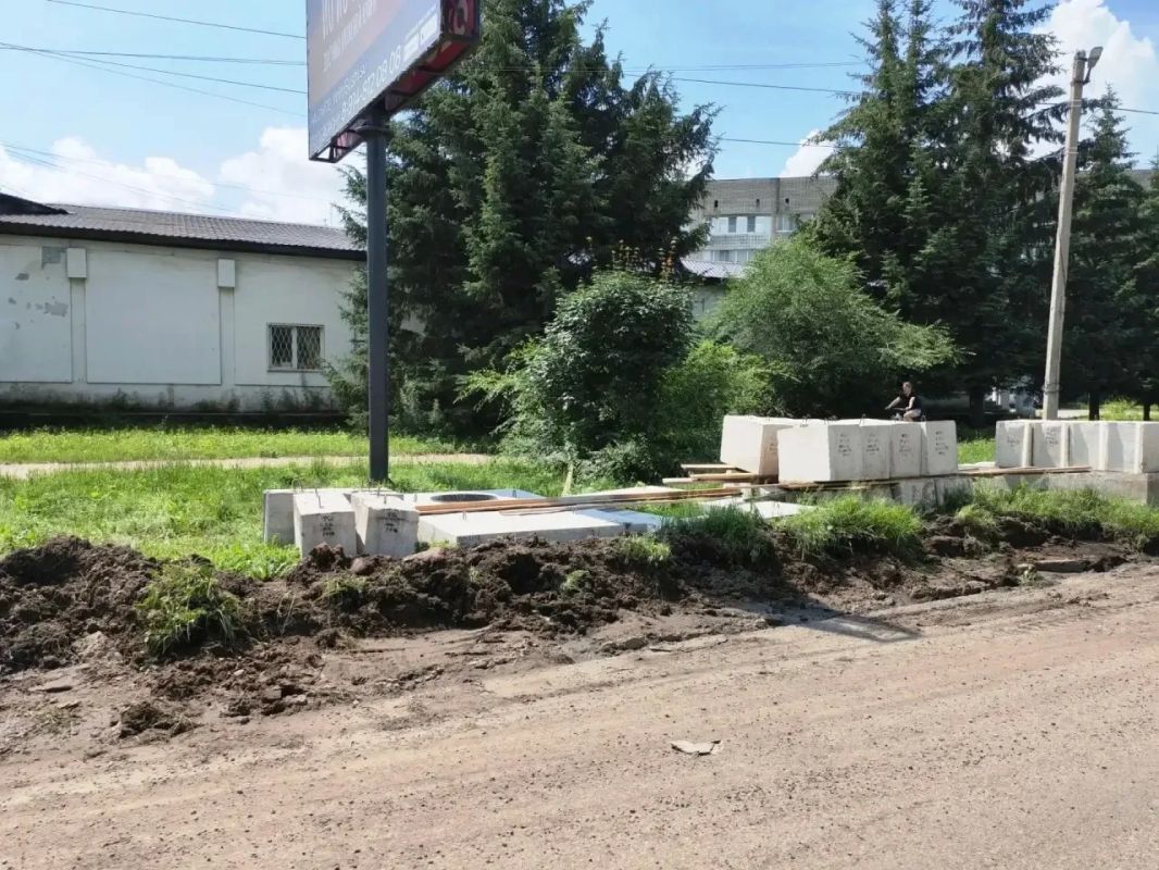 Улицу Советскую в Биробиджане готовят к асфальтированию Улицу Советскую в Биробиджане готовят к асфальтированию