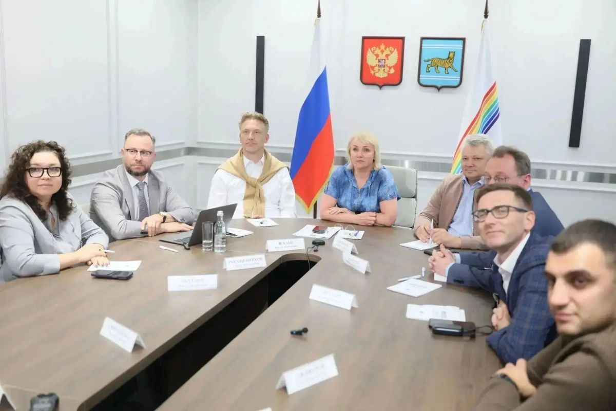 Команда федерального кадрового резерва изучила лучшие практики ЕАО по сохранению исторической памяти Команда федерального кадрового резерва изучила лучшие практики ЕАО по сохранению исторической памяти