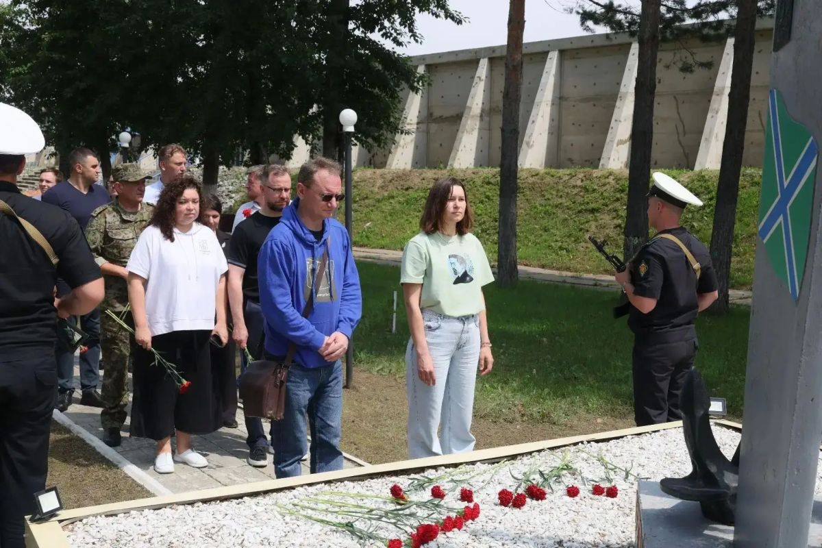 Команда федерального кадрового резерва изучила лучшие практики ЕАО по сохранению исторической памяти Команда федерального кадрового резерва изучила лучшие практики ЕАО по сохранению исторической памяти