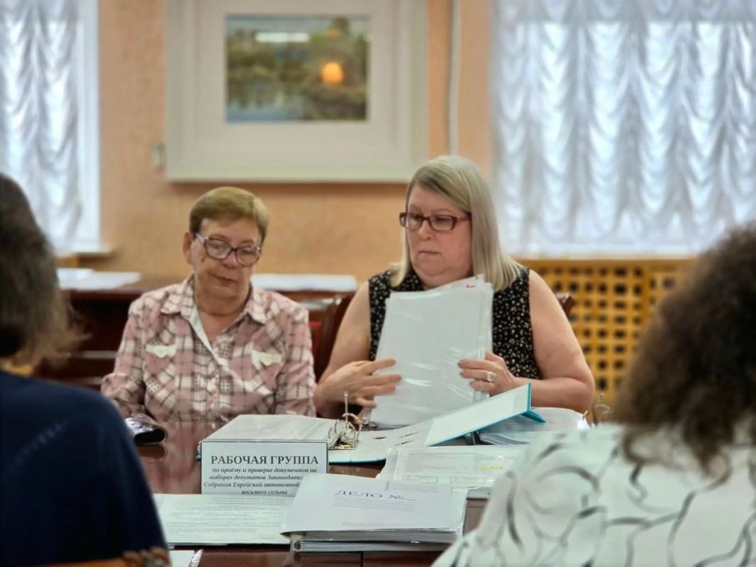 Политические партии продолжают выдвижение кандидатов на выборы в Законодательное Собрание Еврейской автономной области и Государственную Думу Политические партии продолжают выдвижение кандидатов на выборы в Законодательное Собрание Еврейской автономной области и Государственную Думу