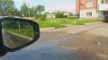 Строители сливают воду на и без того затопленную дорогу на 40 лет Победы в Биробиджане