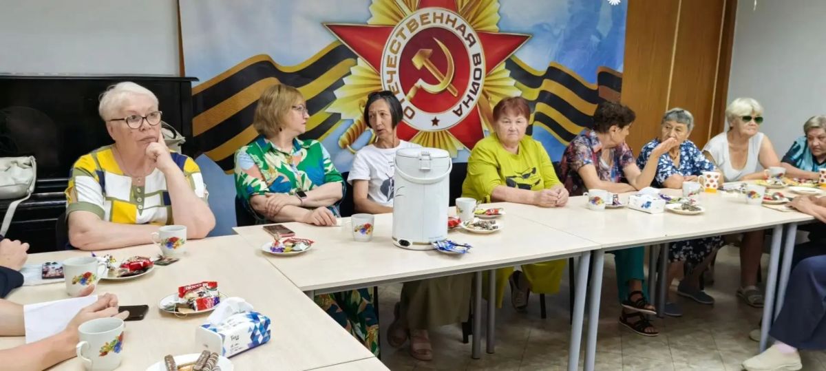 #ВдиалогесТОС . Встретился с председателями территориальных общественных самоуправлений (ТОС) уличных комитетов #ВдиалогесТОС . Встретился с председателями территориальных общественных самоуправлений (ТОС) уличных комитетов