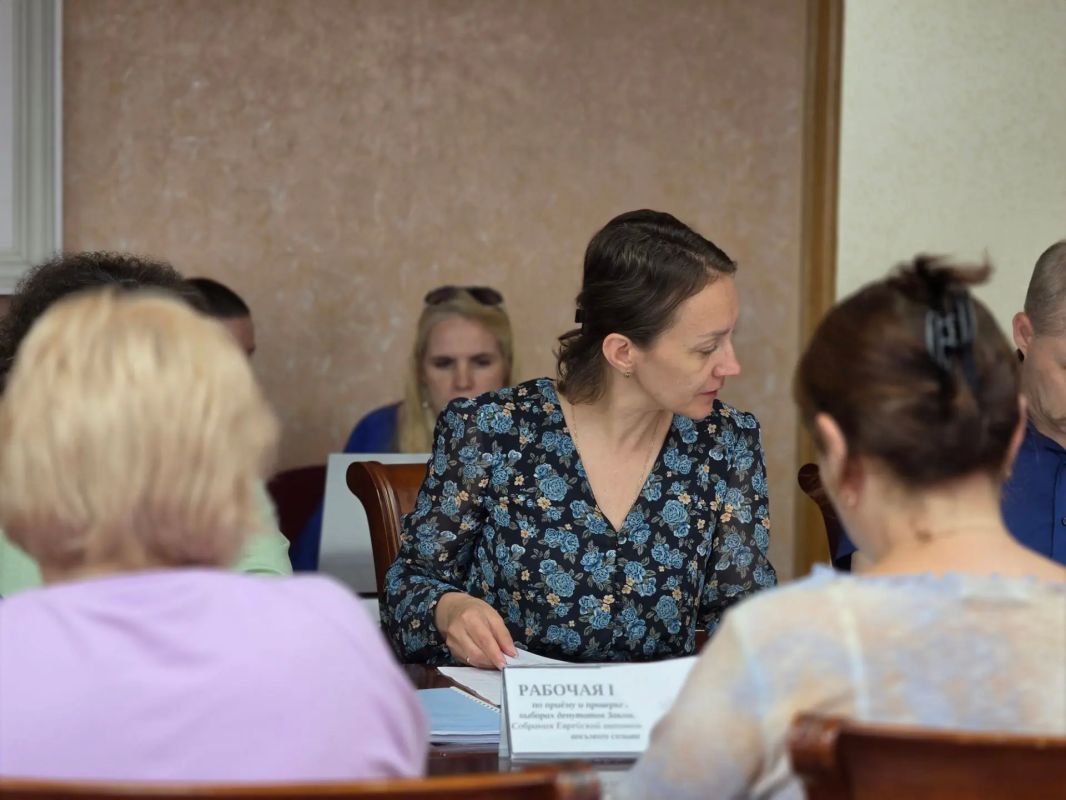 «Справедливая Россия» представила документы на выборы в Законодательное Собрание ЕАО «Справедливая Россия» представила документы на выборы в Законодательное Собрание ЕАО
