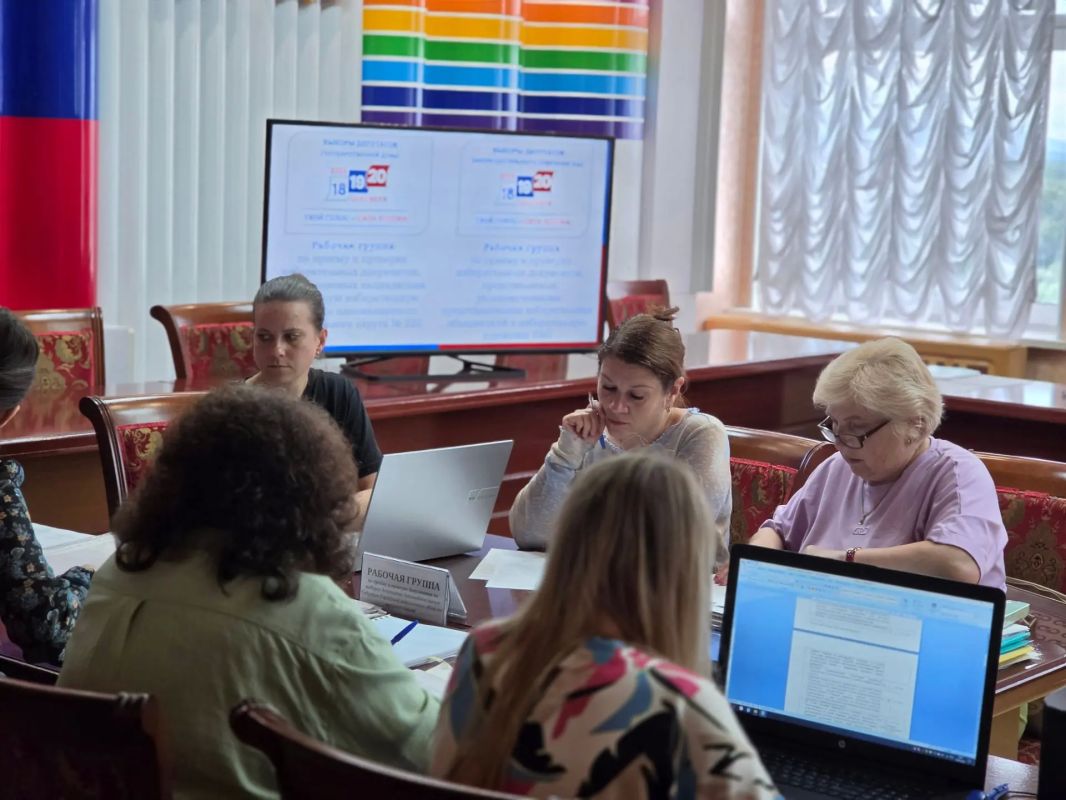 «Справедливая Россия» представила документы на выборы в Законодательное Собрание ЕАО «Справедливая Россия» представила документы на выборы в Законодательное Собрание ЕАО