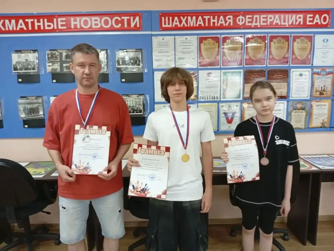 В Биробиджане состоялся блицтурнир, приуроченный к Международному дню шахмат В Биробиджане состоялся блицтурнир, приуроченный к Международному дню шахмат
