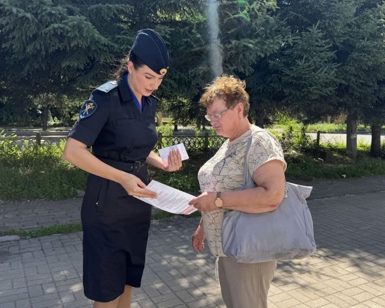 От звонка «из банка» до выбора профессии: полиция ЕАО провела двойную акцию в Биробиджане От звонка «из банка» до выбора профессии: полиция ЕАО провела двойную акцию в Биробиджане