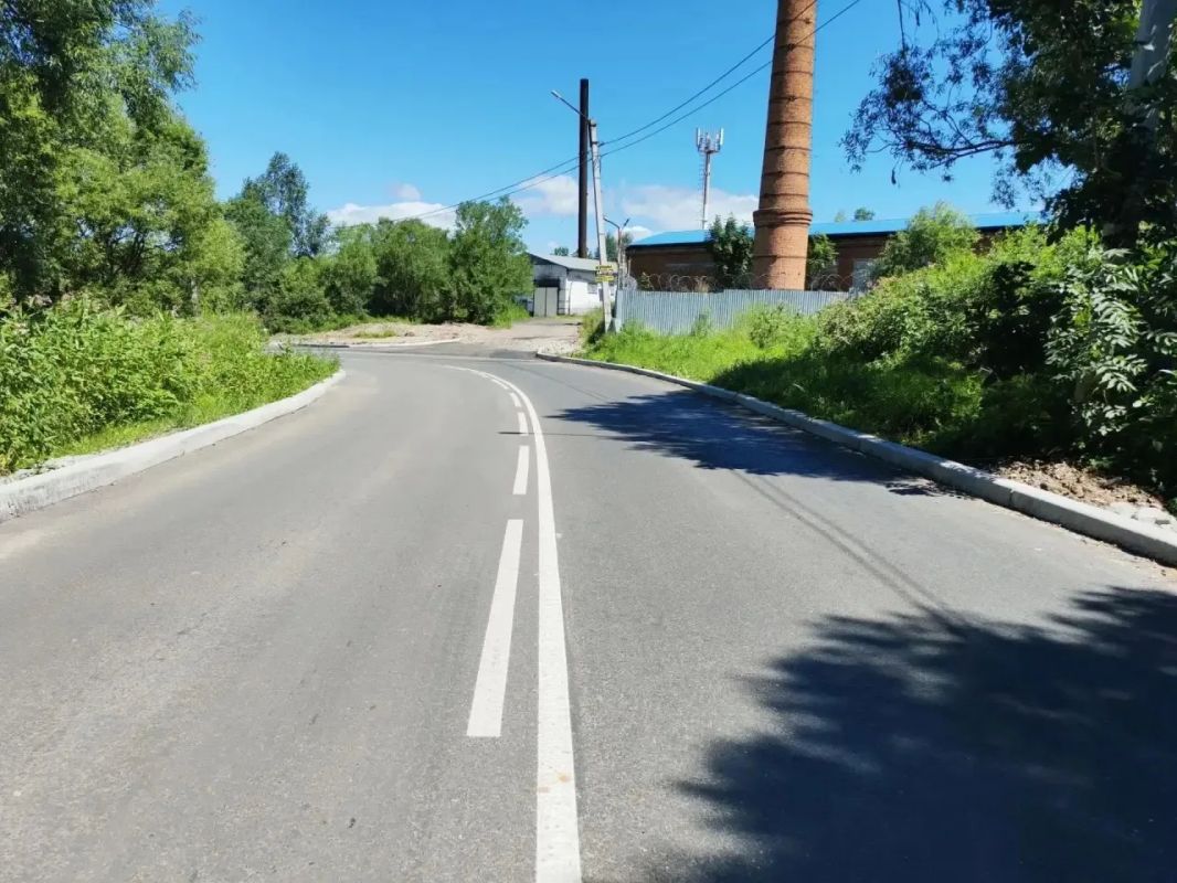 В микрорайоне Сопка Биробиджана завершили укладку асфальта В микрорайоне Сопка Биробиджана завершили укладку асфальта