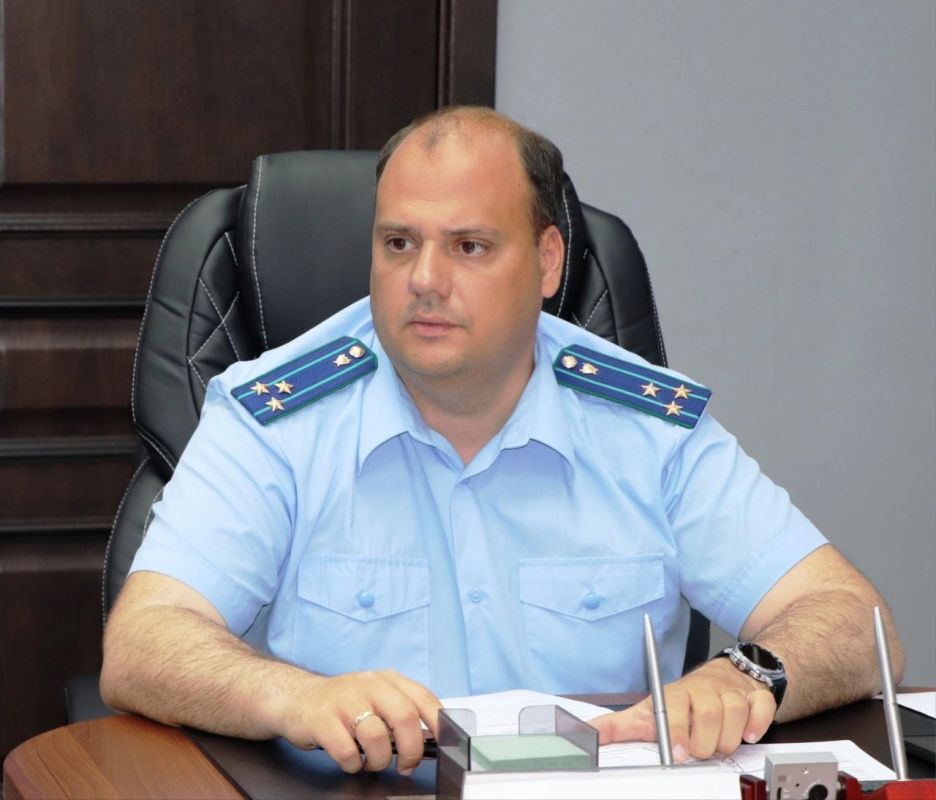 Сегодня, 21 июля 2026 года, прокурор Еврейской автономной области Дмитрий Седыхпровел личный прием граждан