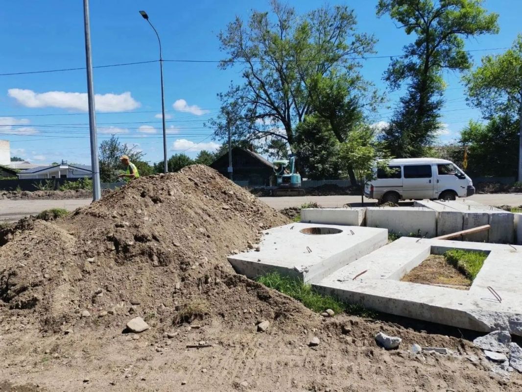 Активно ведутся ремонтные работы на автодороге по ул. Советской Активно ведутся ремонтные работы на автодороге по ул. Советской